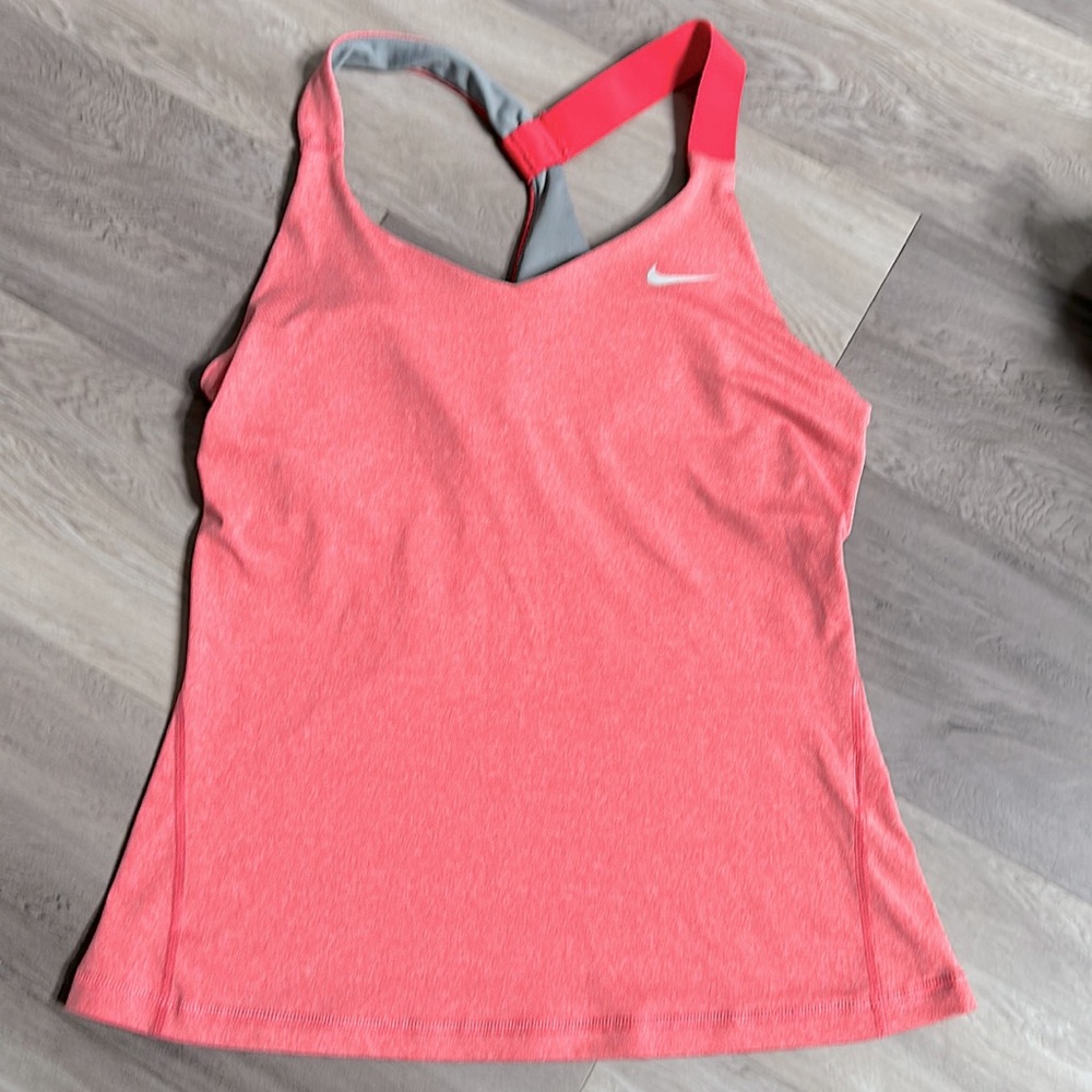 Nike Dri Fit Athletic Top Size Medium